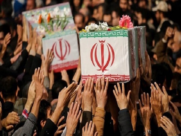از سردادن شعار هیهات من الذله تا انتقاد از مجذوب آمریکا شدن برخی از نخبگان