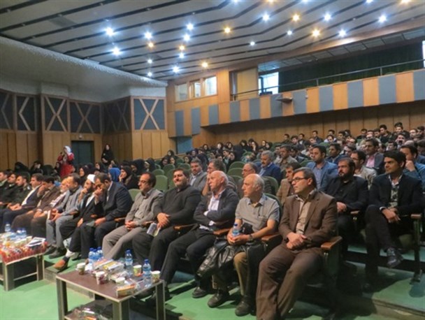 شهرستان طارم گنج پنهانی است که کشف نشده است/ بزرگداشت بزرگان در هر برهه ای از زمان بر ما واجب است