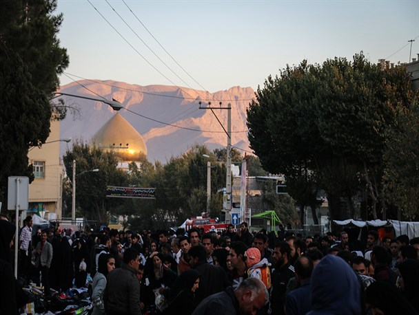 شهر دیزیچه مبارکه میزبان بیش از ۳۰ هزار زائر بود+ تصاویر