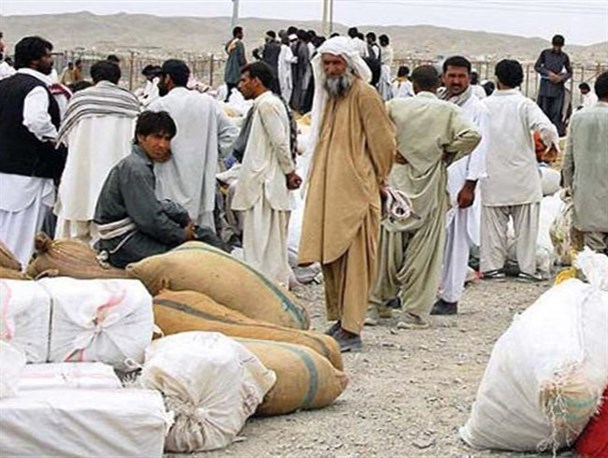 محرومان هیرمندی صاحب خانه می شوند/راه اندازی سومین بازارچه مرزی در مرکز شهرستان