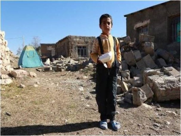 کاش برای مدارس هم مانور زلزله می‌گذاشتند! / جای خالی همشاگردی‌ها