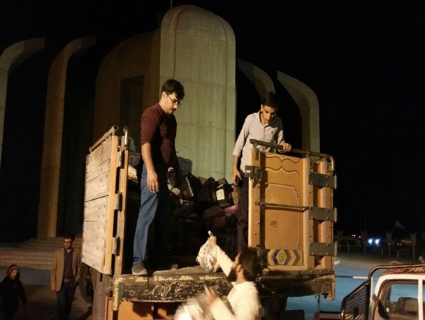 جمع آوری کمک های مردمی برای زلزله زدگان در پایگاه شهدای گمنام کوه خضر نبی(ع)