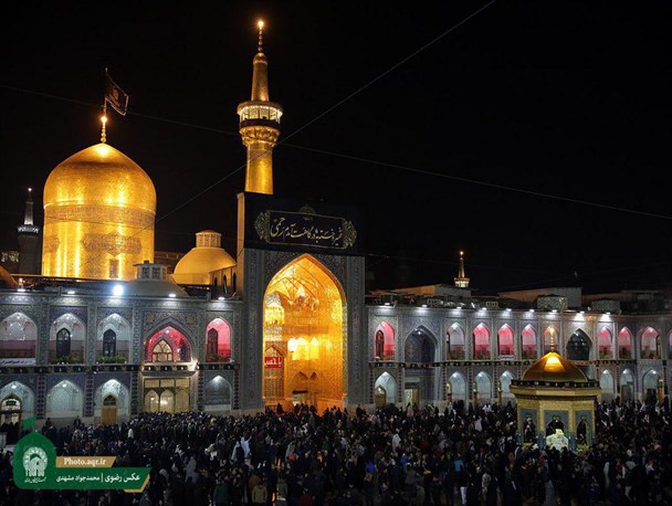 از «خیمه امت» و «رسم دعبل» تا 700 حلقه معرفت/ حضور مداحان مطرح کشور در برنامه «دست‌هایی رو به آسمان»