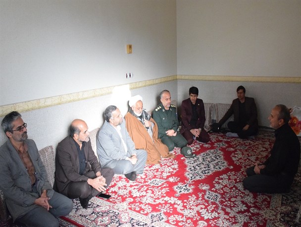 اقتدار و عزت ایران مدیون رشادت رزمندگان و ایثارگران است