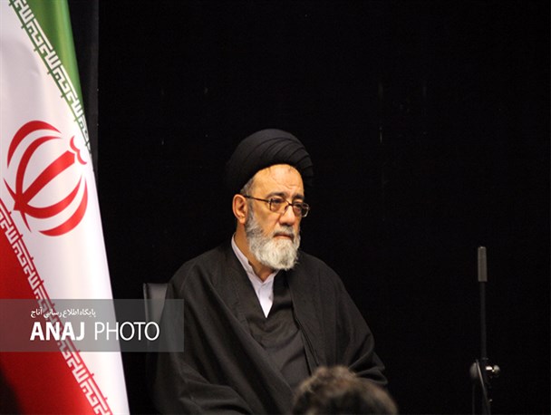 شهید مدنی نقش موثری در آزادسازی سوسنگرد داشت/ بنی‌صدر خائن اجازه‌ی شکست حصر را نمی‌داد