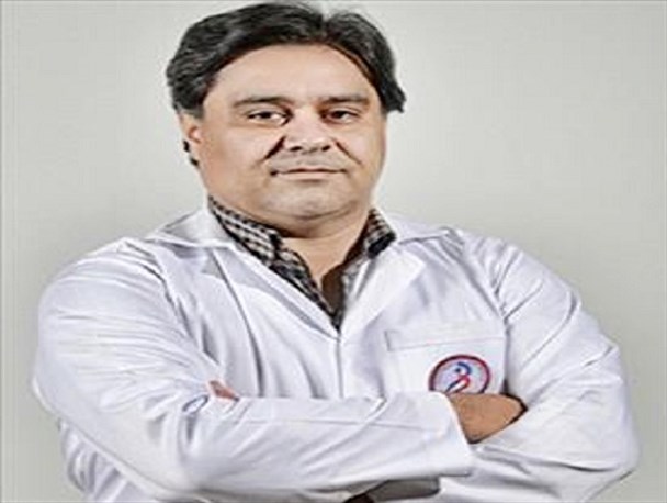مدیریت استرس جامعه در مقابله با کرونا باید اولویت باشد/ تناقضات زیادی در سیاست‌های اجباری و غیراجباری بودن واکسن داریم