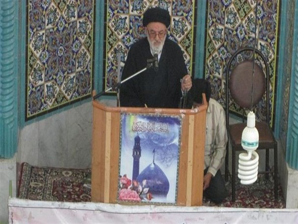مسئولین سعی کنند خط فکری سیاسی را در خدمت رسانی به مردم دخالت ندهند/وحشی‌ گری عوامل تکفیری و سلفی و وهابی در نیجیریه را به شدت محکوم می‌ کنیم
