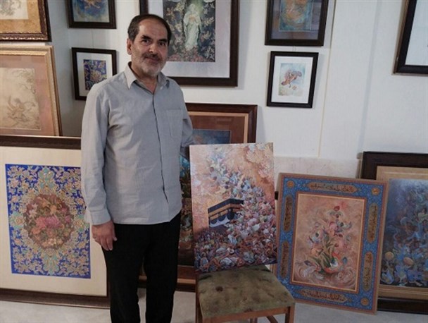 هنر خود را مدیون قیام امام خمینی(ره) هستم/ چشم امید به هیچ ارگانی ندارم