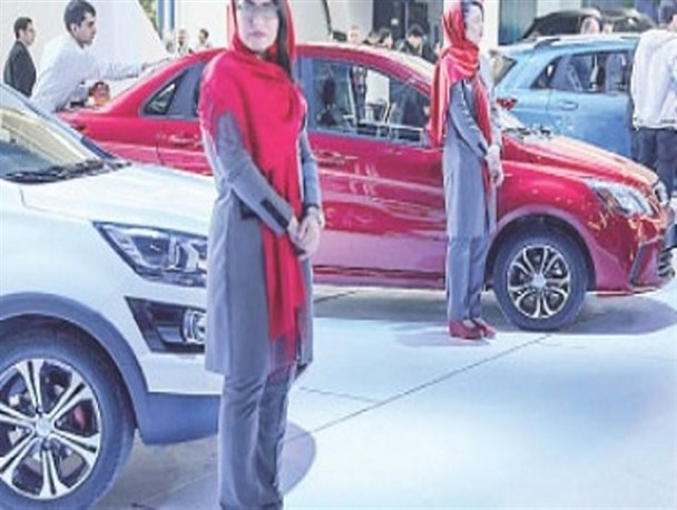 برده داری مدرن؛ استفاده تبلیغاتی از زنان و نگاه ابزاری به زن