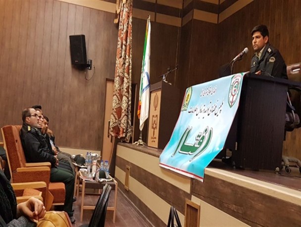 بسیاری از افراد حد و مرزها را در به کارگیری تکنولوژی رعایت نمی کنند/ کارگذاشتن نرم افزار جاسوسی در موبایل توسط آمریکا