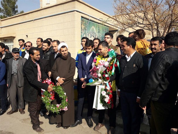 استقبال گرمساری ها از جوان برنزی کیک بوکسینگ جهانی