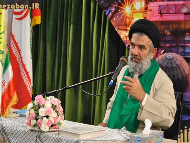 موفقیت حوزه و دانشگاه در سه ضلع علمی، پژوهشی و تربیتی نهفته است