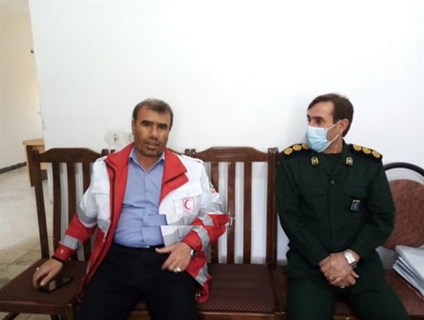 امداد رسانی به 390 خانوارگرفتار در باران و سیلاب لنده+تصاویر
