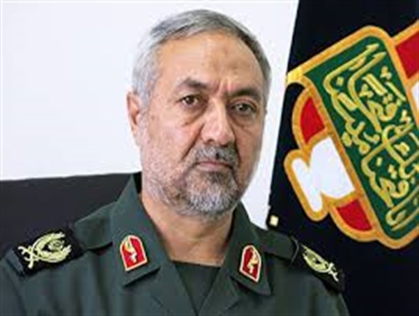 نباید در بحث مذاکرات به دشمن امیدوار باشیم/ دنیای غرب علیه اسلام و پیامبر (ص) قیام کردند