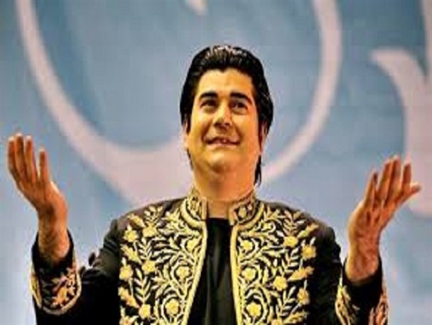 خواننده "حماسه بصیرت" در کرج می خواند