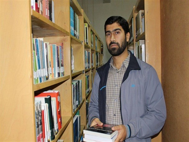 وجود ۱۴ هزار نسخه کتاب در دانشگاه آزاد مینودشت