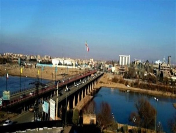 میاندوآب شهری سیاست زده  یا غیرسیاسی؟!
