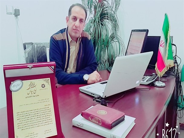کارآفرینی با کشت انگور یاقوتی در بلوچستان/وقتی علاقه تمامی موانع را شکست می دهد