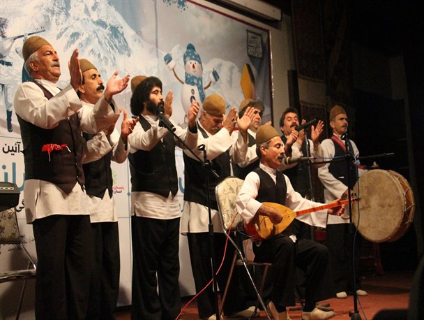 هنرنمایی عشایر شاهسون بغدادی در جشنواره زمستان بیدار سرعین+عکس