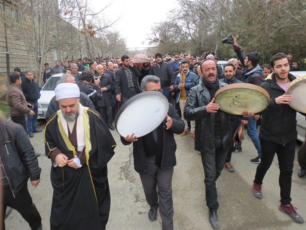 دست رد خانواده های داغدار سنندجی و سقزی به سینه ضدانقلاب!