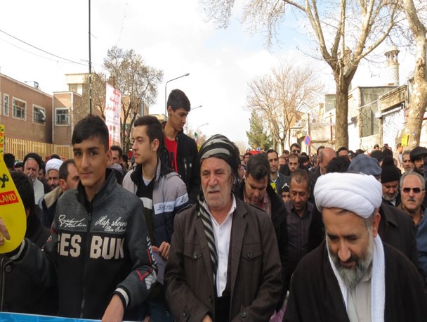 برگزاری راهپیمایی حمایت از اقتدار جمهوری اسلامی در برابر آمریکای جنایتکار در سنندج