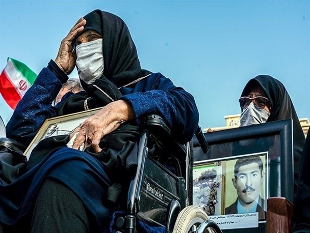 ام‌البنین؛ الگوی صبر و استقامت مادران شهدا/ روایتی از لحظه وصال مادر و فرزند بعد از ۳۸سال