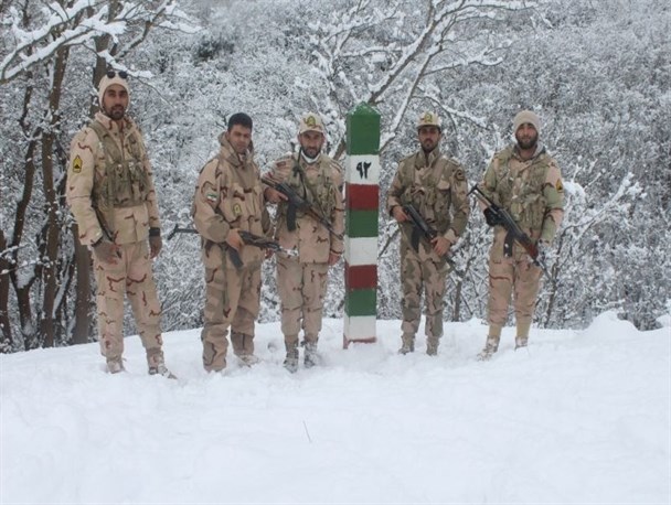 رشادت مرزبانان استان اردبیل در شرایط سخت جوی+عکس