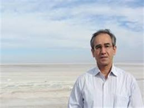 دریاچه ارومیه خشک شود، تبریز باید تخلیه شود