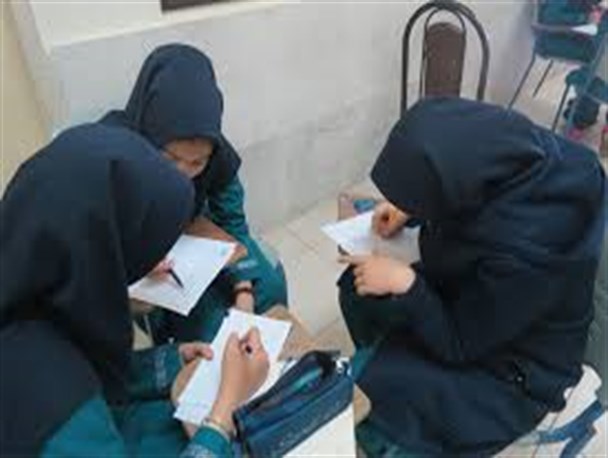 راهیابی دانش‌آموزان خارگی به مسابقات استانی تورنی