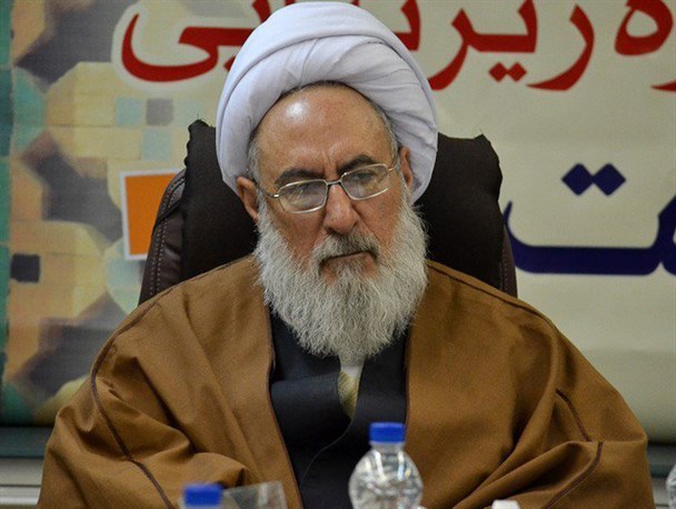 کسانی که تربیت روحی ندیده‌اند جامعه را به انحراف می‌کشند/ ورزش همگانی باید در جامعه نهادینه شود/ به خاطر یک بازی نباید شئونات اخلاقی پایمال شود