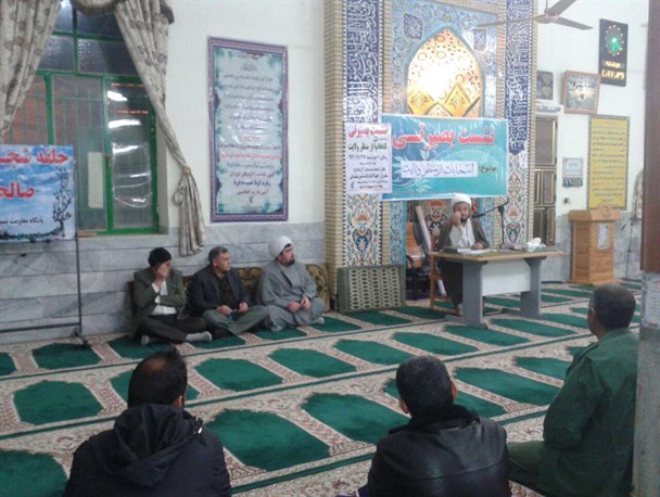 به فردی باید در انتخابات راَی داد که دشمن با شنیدن نامش در دل احساس یاس و نامیدی کند