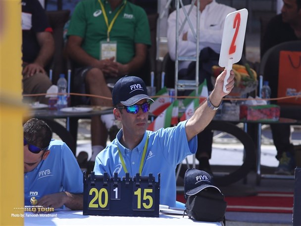 داور شیروانی در تور جهانی والیبال قضاوت می کند