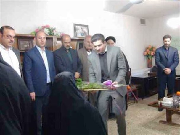 تجلیل از پرستاران مرکز بهداشتی درمانی و توانبخشی شهر آبسرد