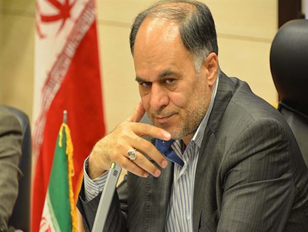 کسانی که با استفاده از نام امام(ره) به اصول انقلاب از پشت خنجر میزنند