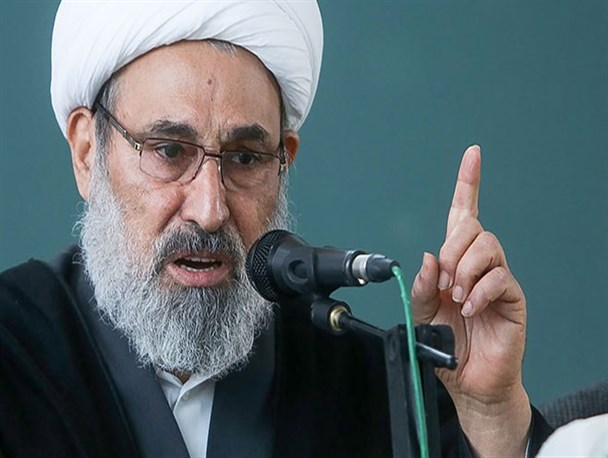پیام این حضور پرشکوه مردم اصفهان، زنده بودن ملت ایران در راه اسلام و انقلاب است