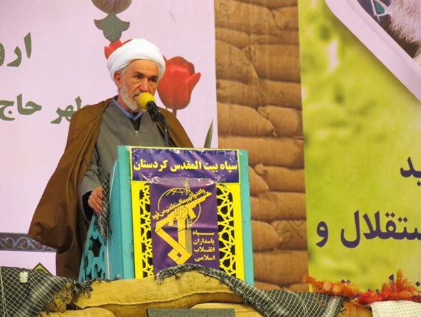 خون شهید سلیمانی نهضت عظیم ضدآمریکایی را در منطقه راه انداخته است