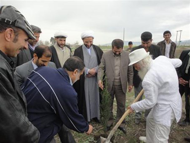 امام زاده عبدالله کلاله، مکانی که پدر طبیعت ایران در آن نهال کاشت+ تصاویر