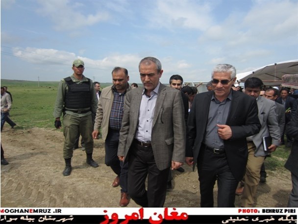 آیین کلنگ زنی شهرک گلخانه ای روستای"اسماعیل خان مال داشی" جعفرآباد / تصویری