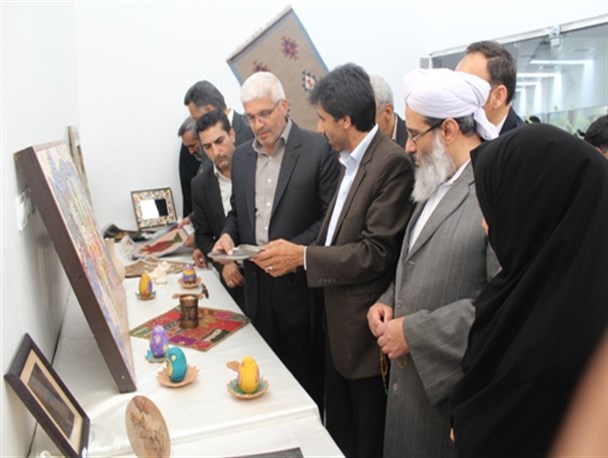 توانمندیهای بانوان در توسعه پایدار و ایجاد اشتغال و اقتصاد خانواده مهم است