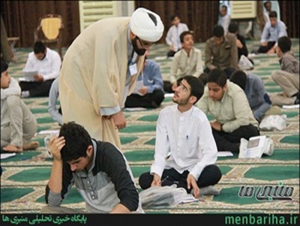 آزمون ورودی حوزه های علمیه در استان بوشهر برگزار شد+ تصاویر