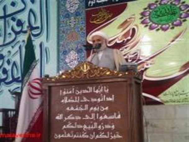 خاندان آل سعود دشمن خانه خدا و دست نشانده استعمار پیر هستند