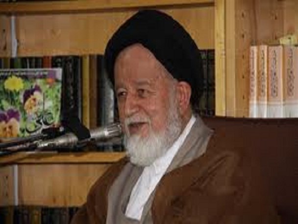 برای تحقق اقتصاد مقاومتی از واردات غیرضروری باید پرهیز شود