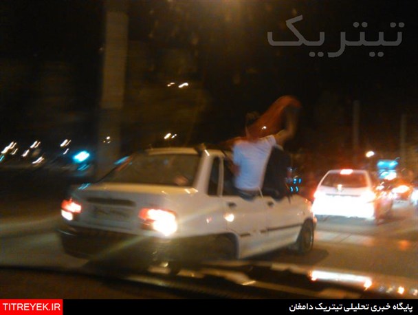 گزارش تصویری از شادی هواداران پرسپولیس دامغانی پس از برد در دربی