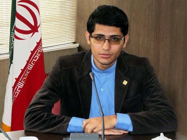 رسانه ها نباید اقدامات نمایشی و بدون نتیجه مسئولین را پوشش دهند