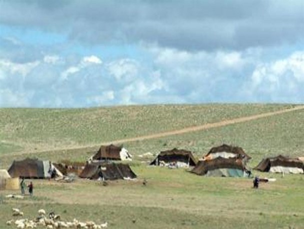 آغاز کوچ بهاره عشایر شهرستان میرجاوه به مناطق ییلاقی