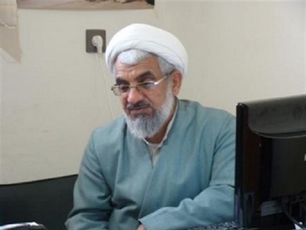 مبلغان و مداحان اقتصاد مقاومتی را در منابر ترویج دهند