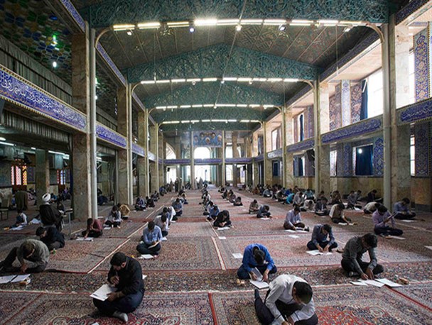 روایت تصویری از برگزاری آزمون ورودی حوزه علمیه یزد