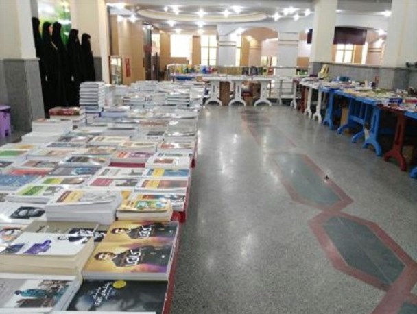 نمایشگاه بزرگ کتاب در فرهنگسرای توحید جم برگزار شد