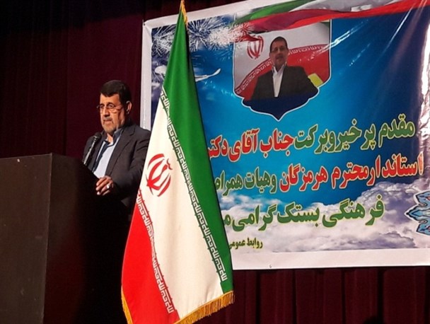 احیای فرودگاه بستک در دستور کار دولت قرار گرفت/ استمرار وضعیت فعلی به پیشرفت استان کمک می کند