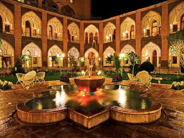 هتل عباسی توسعه می یابد/ استفاده از ظرفیت های خارجی در ساخت هتل و بیمارستان